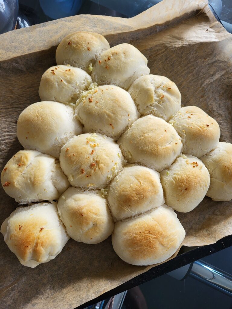 Käse Knoblauch Brötchen - foodlove-blog